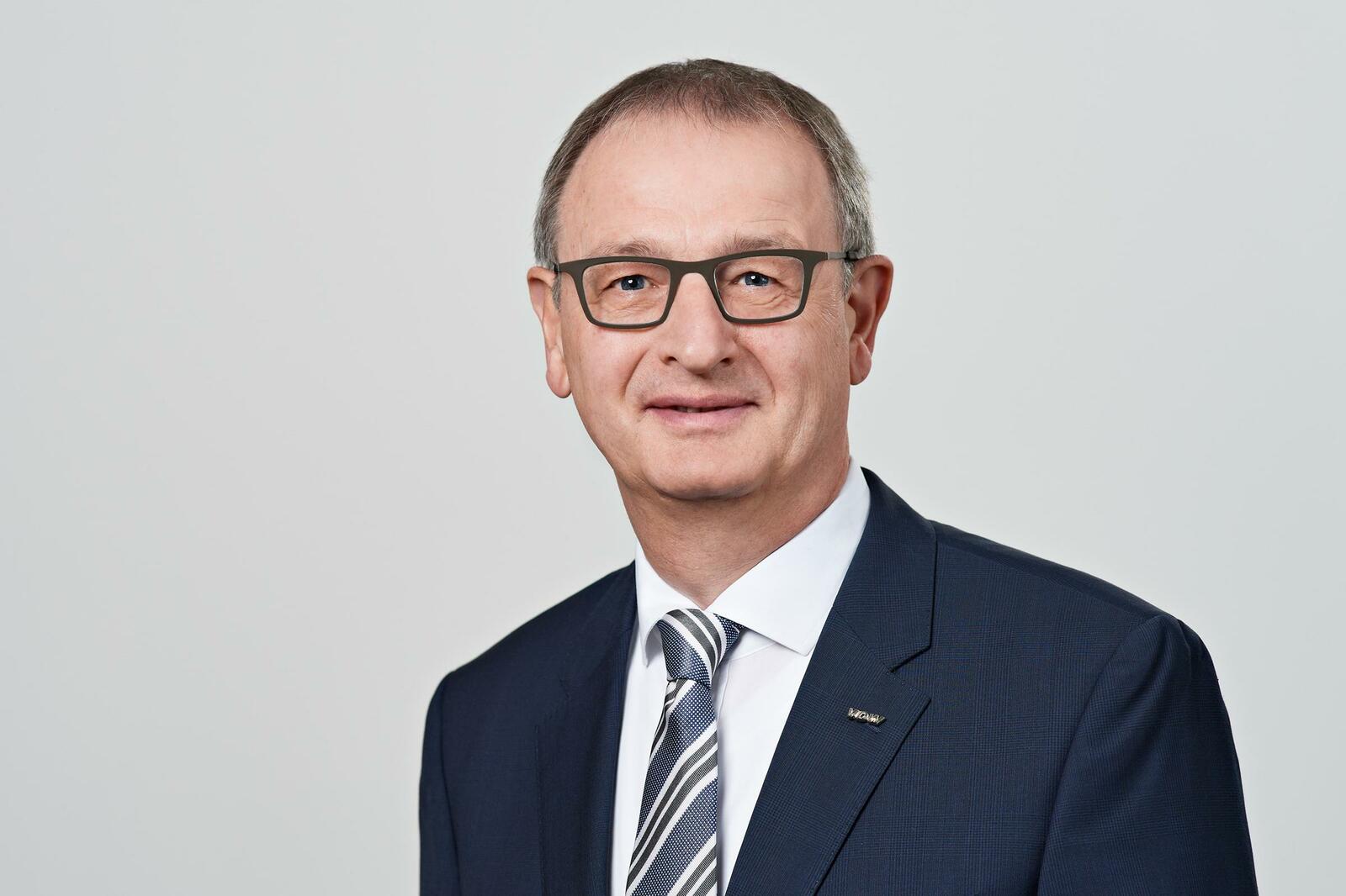 „Dr. Wilfried Schäfer, Geschäftsführer des VDW: Mit diesem großartigen Ergebnis haben sich die deutschen Hersteller von Umformtechnik aus der Corona-Krise herausgearbeitet.“