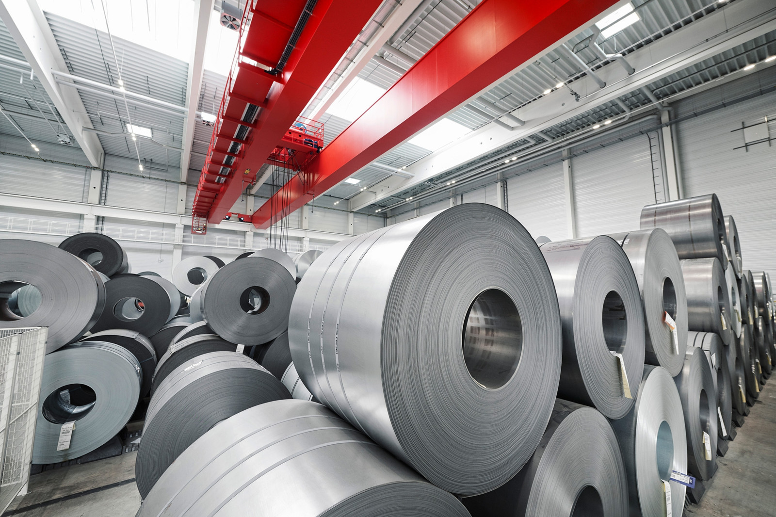 Kunden von Stahlo können zukünftig grünen Stahl an allen drei Werkstandorten von Stahlo – in Dillenburg, Gera und Nordhausen – erhalten. 