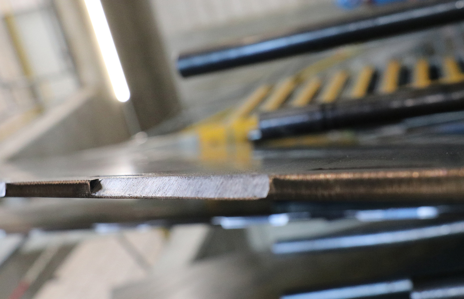 Der Kantenformer Tru Tool TKF 700 erzeugt metallisch blanke, exakte Fasen, die die Anforderungen von Metallart für hochfeste Schweißnähte erfüllen. 