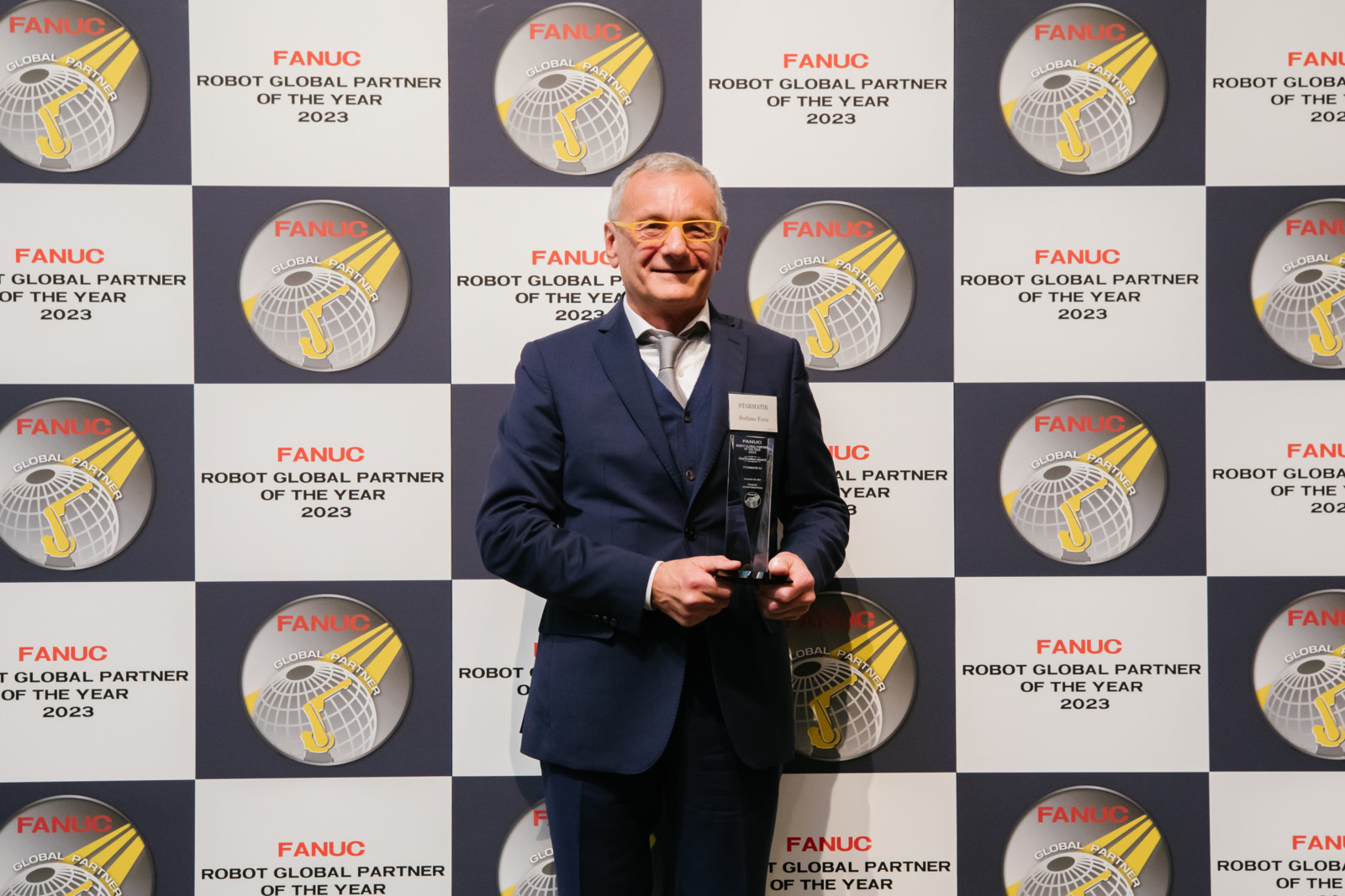 Starmatik-President Stefano Fava nahm den Preis entgegen.